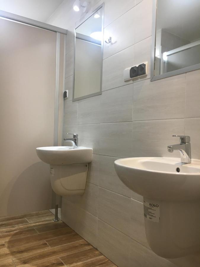 Hostel Opolska 11-19 Вроцлав Екстер'єр фото